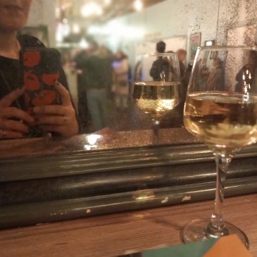 autre cote du miroir