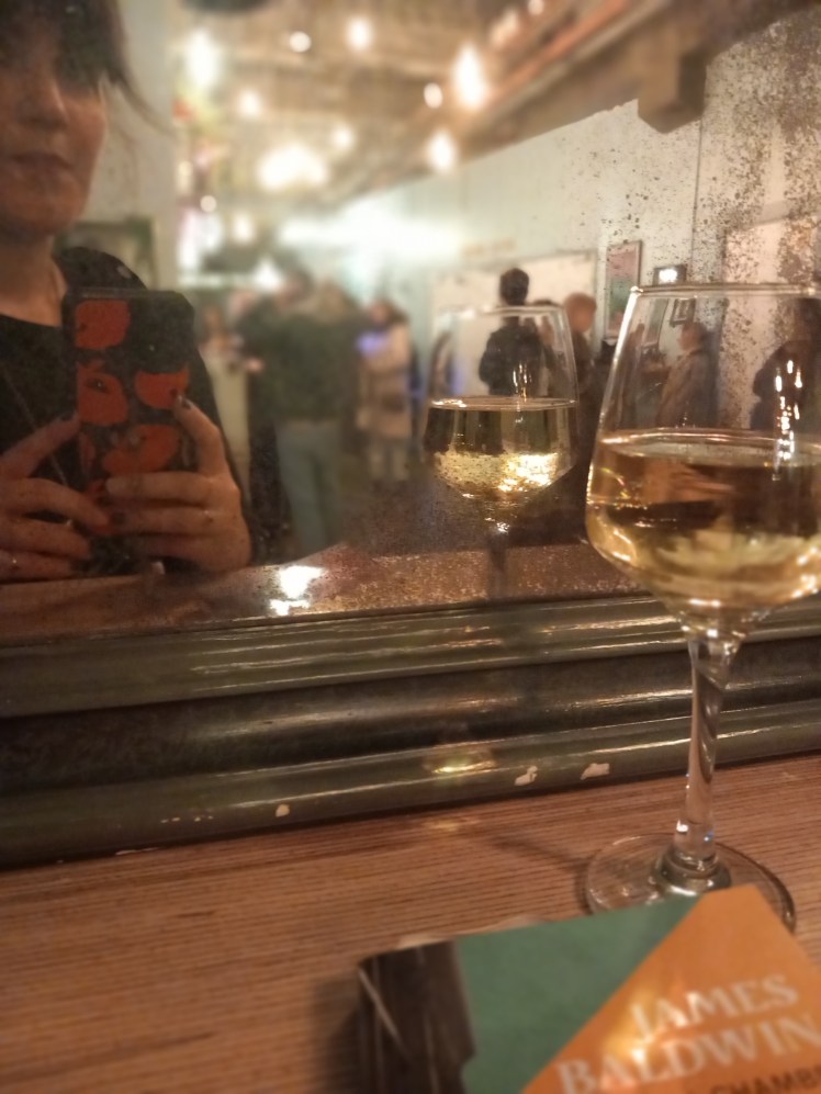 autre cote du miroir